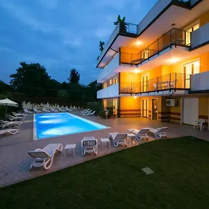 Ferretti Garda Palace Apart-hotel